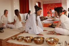 students_teaching_tibetan_soundhealing