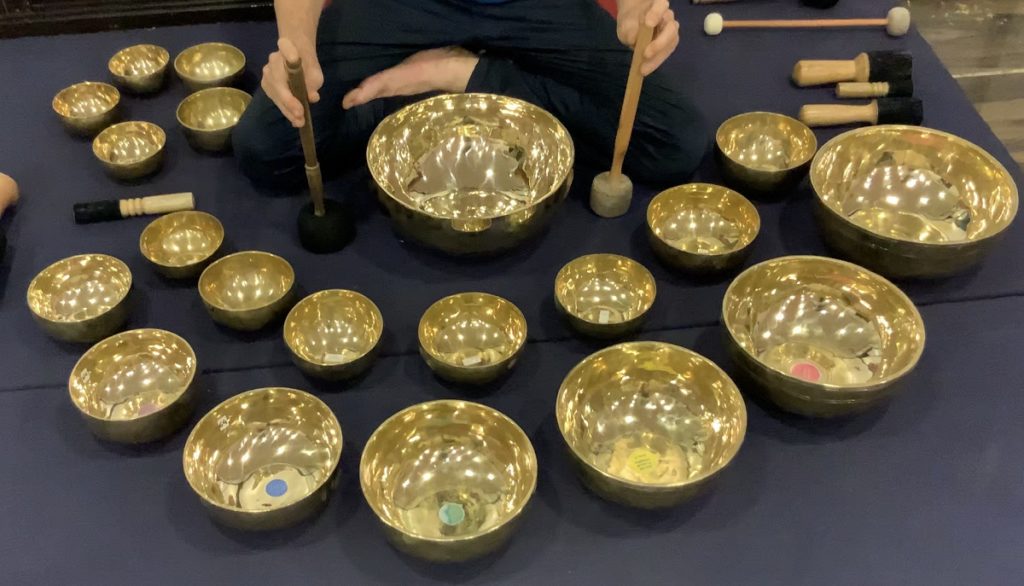 20 Plain Singing Bowls Set - A Exclusively Design Set - For Yoga Meditation Studios - Wellness Health Spa & For Dedicated Group Sound Healers